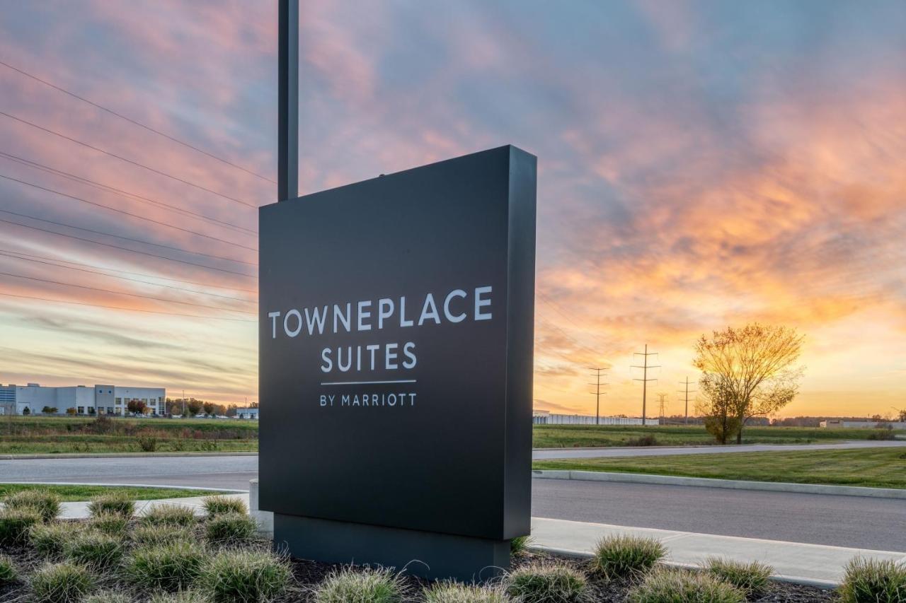 Towneplace Suites By Marriott Indianapolis Airport Exterior photo